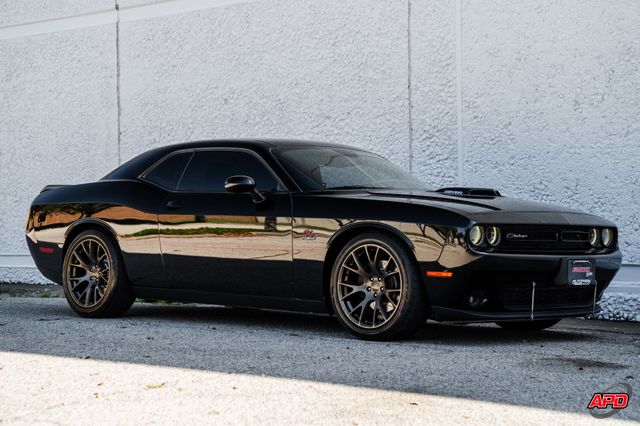 2016 Dodge Challenger R/T Shaker