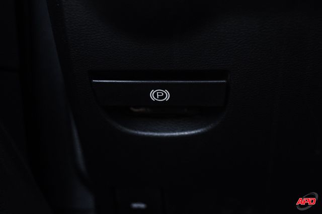 2016 Dodge Challenger R/T Shaker