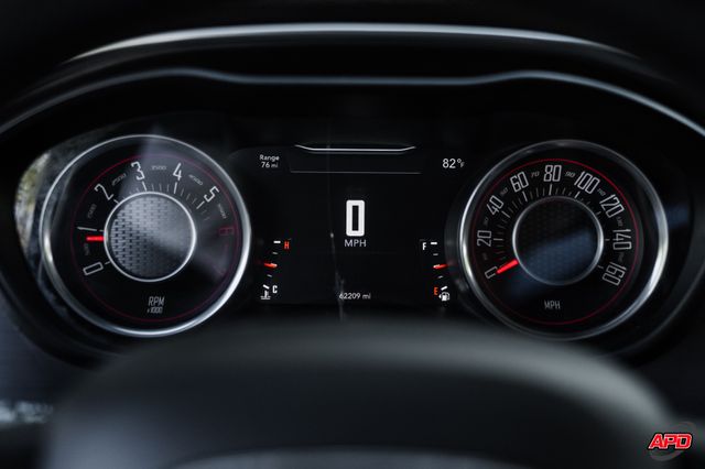 2016 Dodge Challenger R/T Shaker