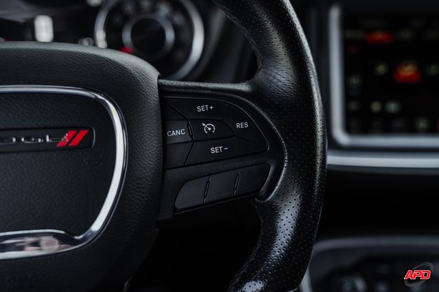 2016 Dodge Challenger R/T Shaker