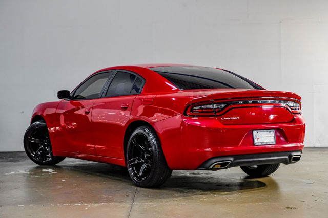 2016 Dodge Charger SE Redline Tricoat Pearl 20" VOXX | Dallas, TX | East Dallas Diesel 2016 Dodge Charger SE Redline Tricoat Pearl 20" VOXX | Dallas, TX | East Dallas Diesel