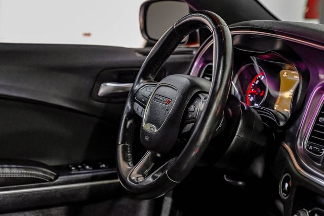 2016 Dodge Charger SE Redline Tricoat Pearl 20" VOXX | Dallas, TX | East Dallas Diesel 2016 Dodge Charger SE Redline Tricoat Pearl 20" VOXX | Dallas, TX | East Dallas Diesel