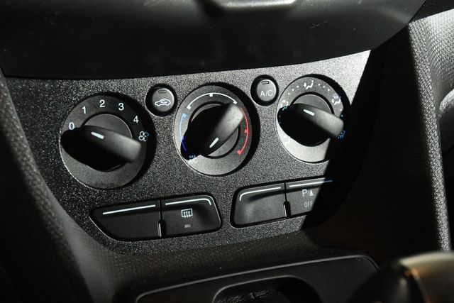 2016 Ford C-MAX Hybrid SE | Branford, CT | Sound Auto Wholesalers 2016 Ford C-MAX Hybrid SE | Branford, CT | Sound Auto Wholesalers