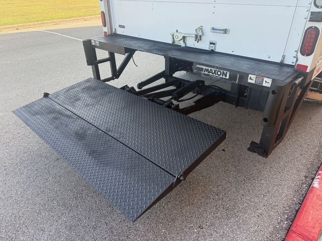 2016 Ford E-Series E-350 SD BOX TRUCK W/ LIFTGATE | Corpus Christi, TX | Discount Motor Company 2016 Ford E-Series E-350 SD BOX TRUCK W/ LIFTGATE | Corpus Christi, TX | Discount Motor Company