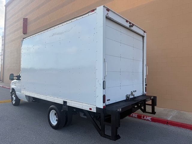2016 Ford E-Series E-350 SD BOX TRUCK W/ LIFTGATE | Corpus Christi, TX | Discount Motor Company 2016 Ford E-Series E-350 SD BOX TRUCK W/ LIFTGATE | Corpus Christi, TX | Discount Motor Company