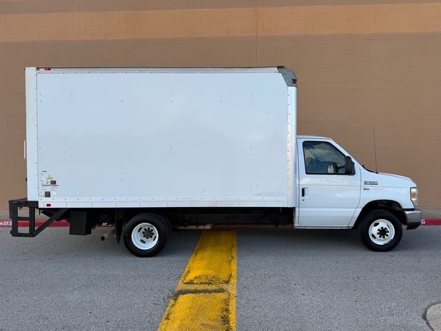 2016 Ford E-Series E-350 SD BOX TRUCK W/ LIFTGATE | Corpus Christi, TX | Discount Motor Company 2016 Ford E-Series E-350 SD BOX TRUCK W/ LIFTGATE | Corpus Christi, TX | Discount Motor Company