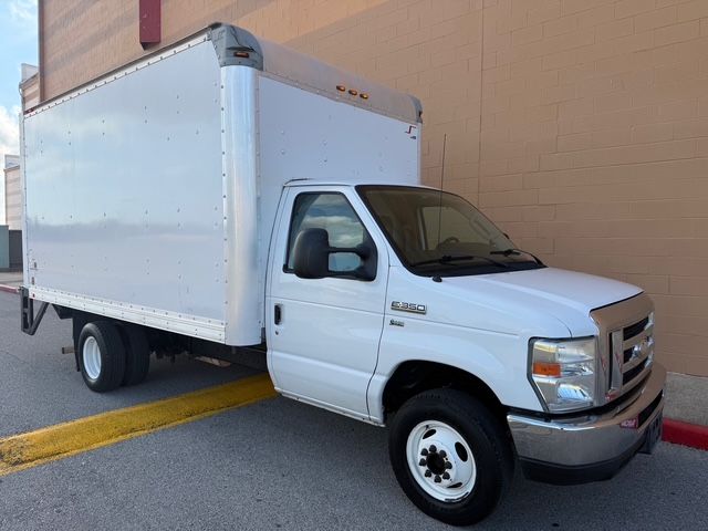 2016 Ford E-Series E-350 SD BOX TRUCK W/ LIFTGATE | Corpus Christi, TX | Discount Motor Company 2016 Ford E-Series E-350 SD BOX TRUCK W/ LIFTGATE | Corpus Christi, TX | Discount Motor Company