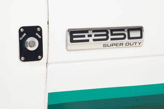 2016 Ford E-Series E-350 SD | Houston, TX | Houston Auto Credit 2016 Ford E-Series E-350 SD | Houston, TX | Houston Auto Credit