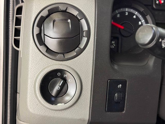 2016 Ford E-Series E-350 SD | Houston, TX | Houston Auto Credit 2016 Ford E-Series E-350 SD | Houston, TX | Houston Auto Credit