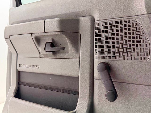 2016 Ford E-Series E-350 SD | Houston, TX | Houston Auto Credit 2016 Ford E-Series E-350 SD | Houston, TX | Houston Auto Credit