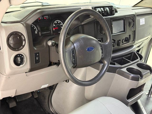 2016 Ford E-Series E-350 SD | Houston, TX | Houston Auto Credit 2016 Ford E-Series E-350 SD | Houston, TX | Houston Auto Credit