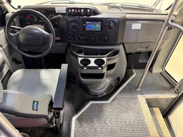 2016 Ford E-Series E-350 SD | Houston, TX | Houston Auto Credit 2016 Ford E-Series E-350 SD | Houston, TX | Houston Auto Credit