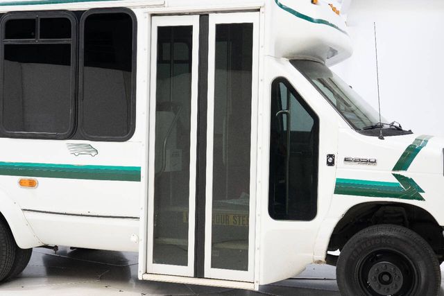 2016 Ford E-Series E-350 SD | Houston, TX | Houston Auto Credit 2016 Ford E-Series E-350 SD | Houston, TX | Houston Auto Credit