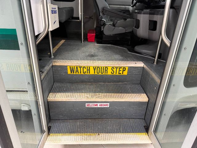 2016 Ford E-Series E-350 SD | Houston, TX | Houston Auto Credit 2016 Ford E-Series E-350 SD | Houston, TX | Houston Auto Credit