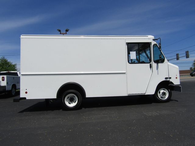 2016 Ford E350 12' Stepvan 2016 Ford E350 12' Stepvan