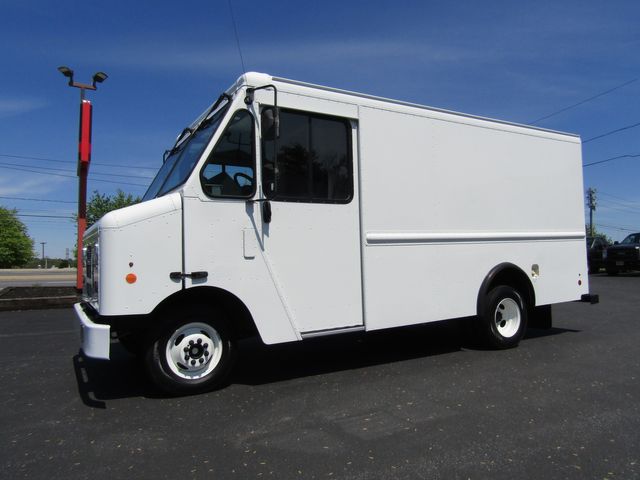 2016 Ford E350 12' Stepvan