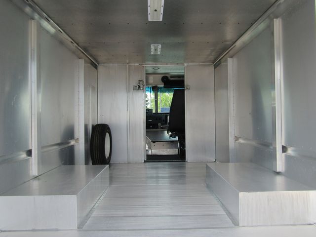 2016 Ford E350 12' Stepvan
