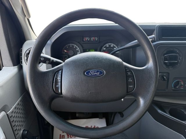 2016 Ford ECONOLINE E350 15FT Box LIFTGATE V8 | Canton, Ohio | Ohio Auto Warehouse LLC 2016 Ford ECONOLINE E350 15FT Box LIFTGATE V8 | Canton, Ohio | Ohio Auto Warehouse LLC