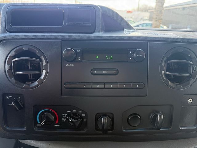 2016 Ford ECONOLINE E350 15FT Box LIFTGATE V8 | Canton, Ohio | Ohio Auto Warehouse LLC 2016 Ford ECONOLINE E350 15FT Box LIFTGATE V8 | Canton, Ohio | Ohio Auto Warehouse LLC