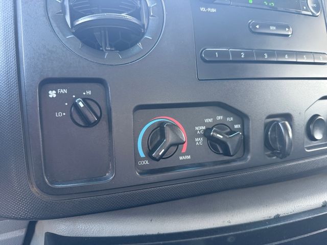 2016 Ford ECONOLINE E350 15FT Box LIFTGATE V8 | Canton, Ohio | Ohio Auto Warehouse LLC 2016 Ford ECONOLINE E350 15FT Box LIFTGATE V8 | Canton, Ohio | Ohio Auto Warehouse LLC