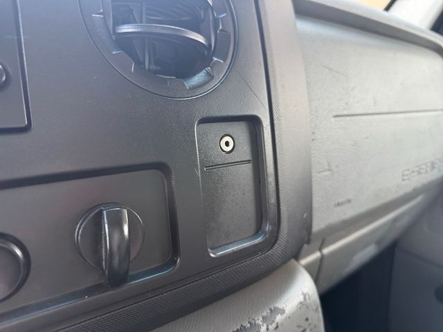 2016 Ford ECONOLINE E350 15FT Box LIFTGATE V8 | Canton, Ohio | Ohio Auto Warehouse LLC