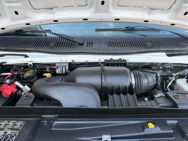 2016 Ford ECONOLINE E350 15FT Box LIFTGATE V8 | Canton, Ohio | Ohio Auto Warehouse LLC 2016 Ford ECONOLINE E350 15FT Box LIFTGATE V8 | Canton, Ohio | Ohio Auto Warehouse LLC