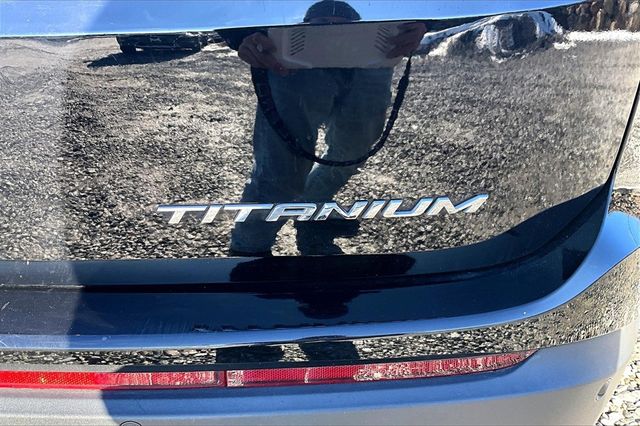 2016 Ford Edge Titanium