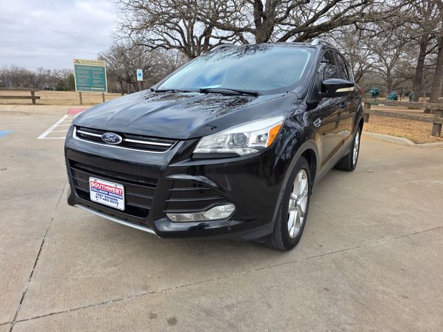 2016 Ford Escape Titanium | Arlington, TX | Tray Rogers dba Southwest Collision Center    in Arlington, TX 76001