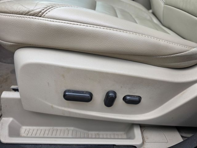 2016 Ford Escape Titanium | Arlington, TX | Tray Rogers dba Southwest Collision Center 2016 Ford Escape Titanium | Arlington, TX | Tray Rogers dba Southwest Collision Center