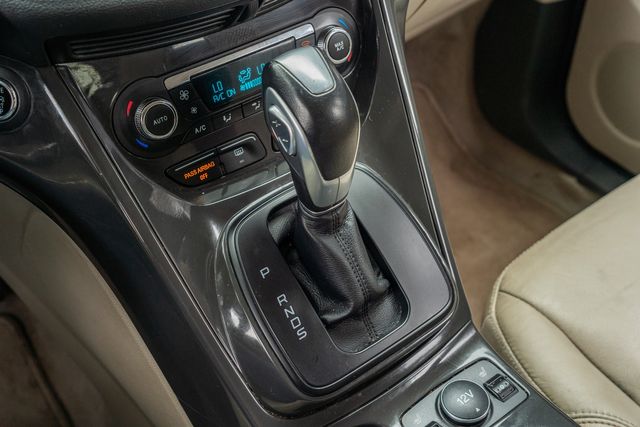 2016 Ford Escape Titanium 2.0L ECOBOOST / TECH PKG / FWD / 5 PASS | Austin, TX | Rocky Mountain Truck Stop Austin