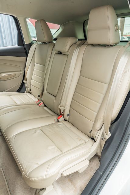 2016 Ford Escape Titanium 2.0L ECOBOOST / TECH PKG / FWD / 5 PASS | Austin, TX | Rocky Mountain Truck Stop Austin