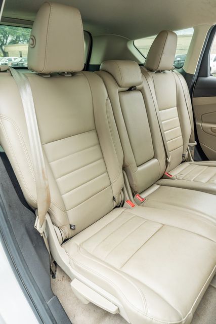 2016 Ford Escape Titanium 2.0L ECOBOOST / TECH PKG / FWD / 5 PASS | Austin, TX | Rocky Mountain Truck Stop Austin