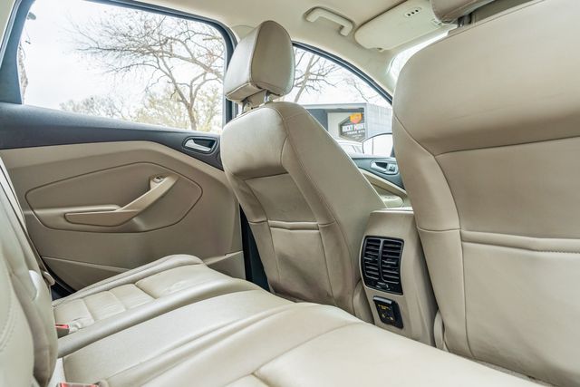 2016 Ford Escape Titanium 2.0L ECOBOOST / TECH PKG / FWD / 5 PASS | Austin, TX | Rocky Mountain Truck Stop Austin