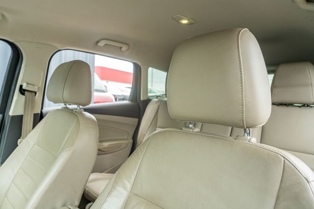 2016 Ford Escape Titanium 2.0L ECOBOOST / TECH PKG / FWD / 5 PASS | Austin, TX | Rocky Mountain Truck Stop Austin 2016 Ford Escape Titanium 2.0L ECOBOOST / TECH PKG / FWD / 5 PASS | Austin, TX | Rocky Mountain Truck Stop Austin