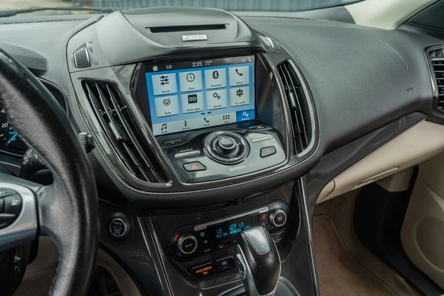 2016 Ford Escape Titanium 2.0L ECOBOOST / TECH PKG / FWD / 5 PASS | Austin, TX | Rocky Mountain Truck Stop Austin