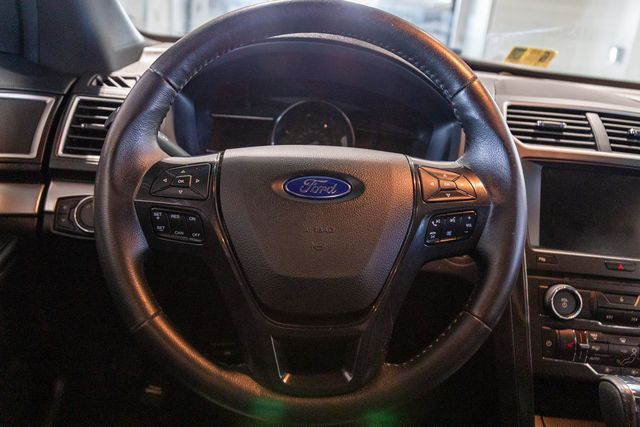 2016 Ford Explorer 4WD 3rd row DUAL-PANEL MOONROOF XLT