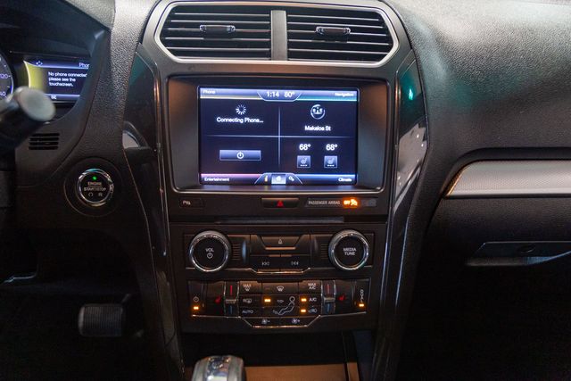 2016 Ford Explorer 4WD 3rd row DUAL-PANEL MOONROOF XLT