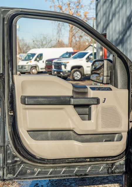 2016 Ford F-150 XL CREW CAB / SPORT PACKAGE / ALWAYS TEXAS OWNED | Austin, TX | Rocky Mountain Truck Stop Austin 2016 Ford F-150 XL CREW CAB / SPORT PACKAGE / ALWAYS TEXAS OWNED | Austin, TX | Rocky Mountain Truck Stop Austin