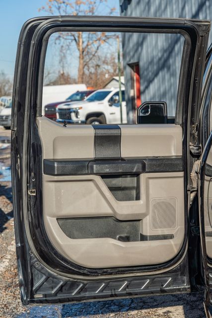 2016 Ford F-150 XL CREW CAB / SPORT PACKAGE / ALWAYS TEXAS OWNED | Austin, TX | Rocky Mountain Truck Stop Austin