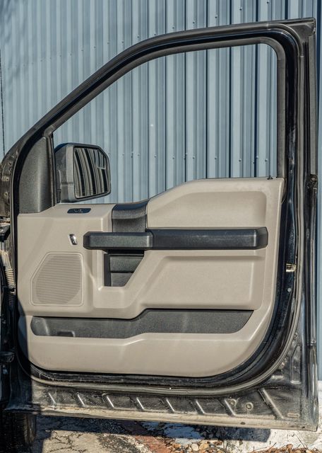 2016 Ford F-150 XL CREW CAB / SPORT PACKAGE / ALWAYS TEXAS OWNED | Austin, TX | Rocky Mountain Truck Stop Austin 2016 Ford F-150 XL CREW CAB / SPORT PACKAGE / ALWAYS TEXAS OWNED | Austin, TX | Rocky Mountain Truck Stop Austin