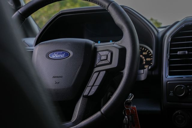 2016 Ford F-150 XLT SPORT CREW CAB FX4 W/ UPGRADES / 4WD | Austin, TX | Rocky Mountain Truck Stop Austin
