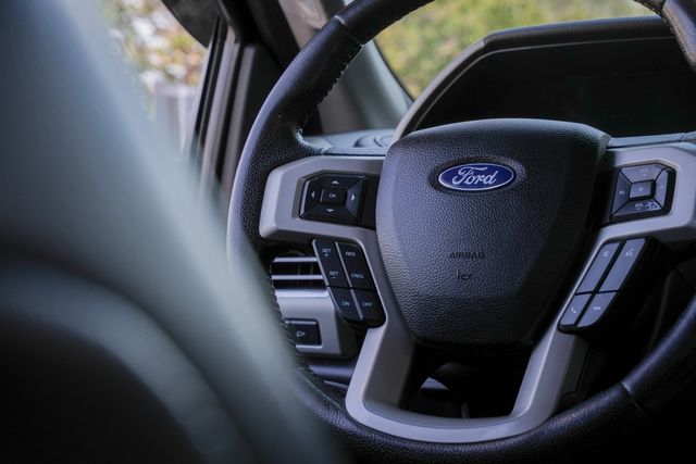 2016 Ford F-150 Lariat CREW CAB 4X4 W/ UPGRADES / MAX TRAILER PKG | Dallas, TX | Rocky Mountain Truck Stop Dallas