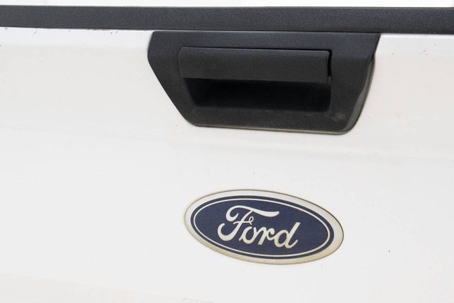 2016 Ford F-150 XL 4x2 2dr Regular Cab 6.5 ft. SB | Houston, TX | Houston Auto Credit 2016 Ford F-150 XL 4x2 2dr Regular Cab 6.5 ft. SB | Houston, TX | Houston Auto Credit