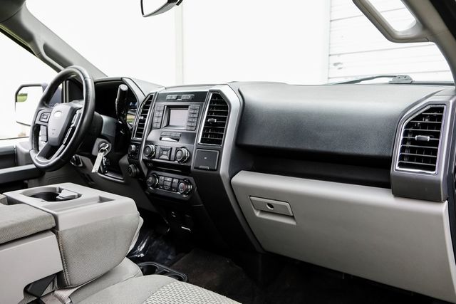 2016 Ford F-150 XLT Chrome Package FX4 Pro Trailer Assist Sync XM 2016 Ford F-150 XLT Chrome Package FX4 Pro Trailer Assist Sync XM