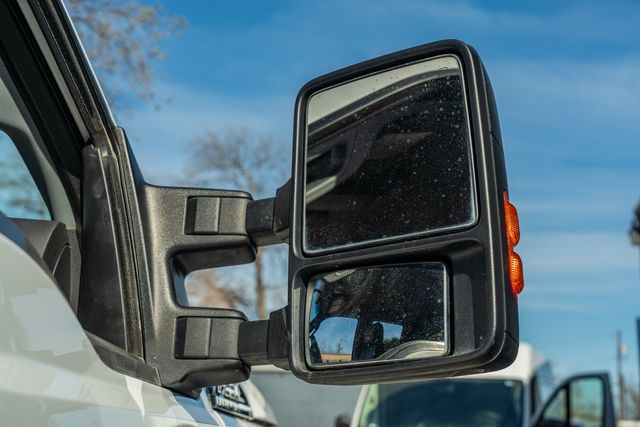 2016 Ford F-250 Super Duty XLT CREW CAB 4X4 FLAT BED / CLEAN CARFAX | Austin, TX | Rocky Mountain Truck Stop Austin 2016 Ford F-250 Super Duty XLT CREW CAB 4X4 FLAT BED / CLEAN CARFAX | Austin, TX | Rocky Mountain Truck Stop Austin