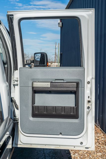 2016 Ford F-250 Super Duty XLT CREW CAB 4X4 FLAT BED / CLEAN CARFAX | Austin, TX | Rocky Mountain Truck Stop Austin 2016 Ford F-250 Super Duty XLT CREW CAB 4X4 FLAT BED / CLEAN CARFAX | Austin, TX | Rocky Mountain Truck Stop Austin