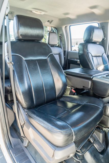 2016 Ford F-250 Super Duty XLT CREW CAB 4X4 FLAT BED / CLEAN CARFAX | Austin, TX | Rocky Mountain Truck Stop Austin