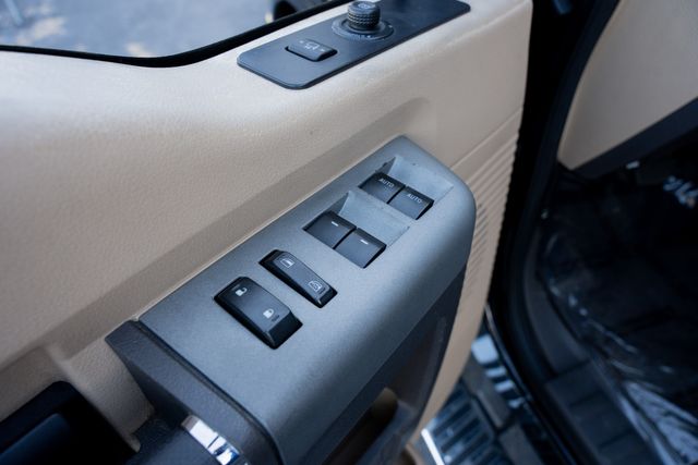 2016 Ford F-250 Super Duty XLT CREW CAB 4X4 W/ UPGRADES / CREW CAB DIESEL | Dallas, TX | Rocky Mountain Truck Stop Dallas 2016 Ford F-250 Super Duty XLT CREW CAB 4X4 W/ UPGRADES / CREW CAB DIESEL | Dallas, TX | Rocky Mountain Truck Stop Dallas