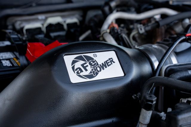 2016 Ford F-250 Super Duty XLT CREW CAB 4X4 W/ UPGRADES / CREW CAB DIESEL | Dallas, TX | Rocky Mountain Truck Stop Dallas