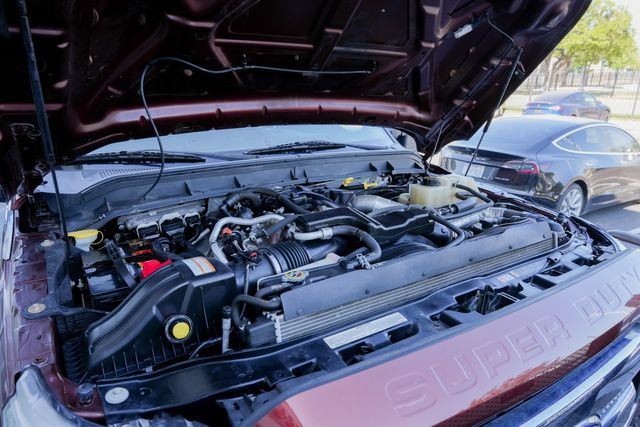 2016 Ford F-250 Super Duty Lariat ULTIMATE FX4 / CLEAN CARFAX 1-OWNER LOADED | Austin, TX | Rocky Mountain Truck Stop Austin